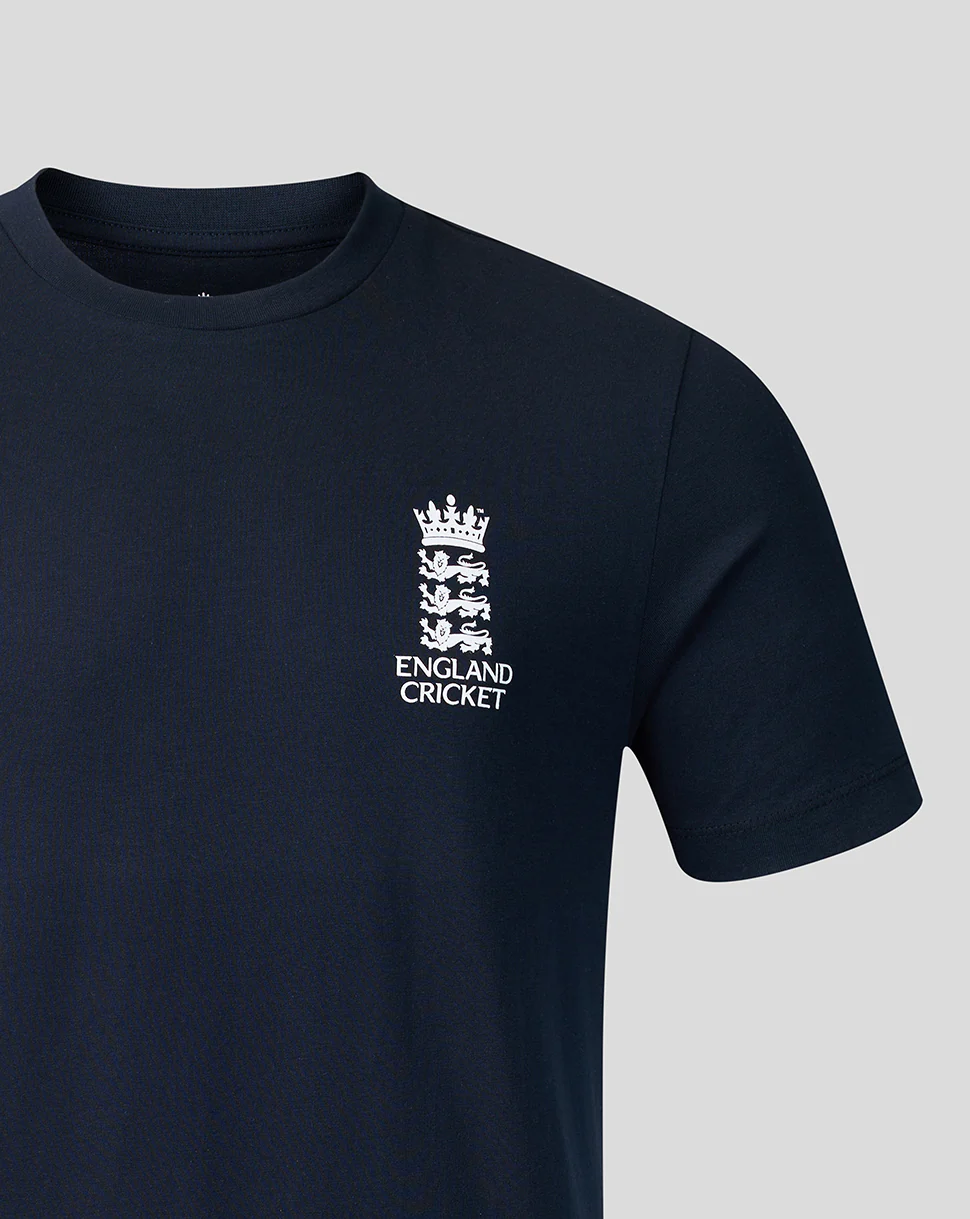 Adults 26/27 Essentials Crest Short Sleeve T-Shirt - Navy - Image 4